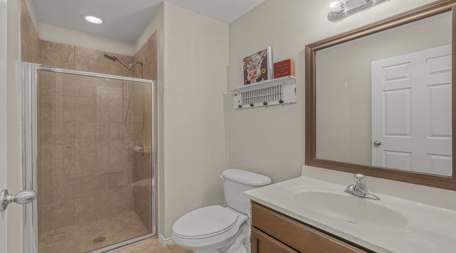 1513 Ann Harbor St, Laredo, Texas 78045, 5 Bedrooms Bedrooms, 7 Rooms Rooms,3 BathroomsBathrooms,Residential,For Sale,1513 Ann Harbor St,20262987