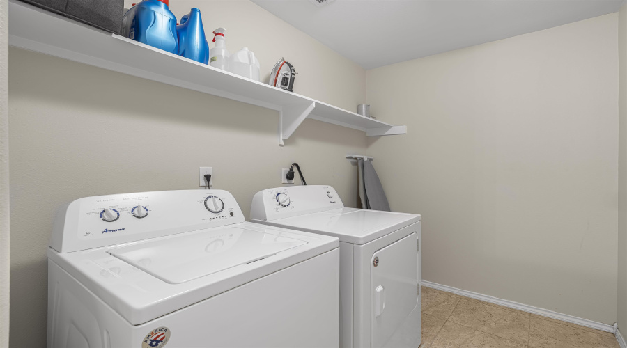 1513 Ann Harbor St, Laredo, Texas 78045, 5 Bedrooms Bedrooms, 7 Rooms Rooms,3 BathroomsBathrooms,Residential,For Sale,1513 Ann Harbor St,20262987