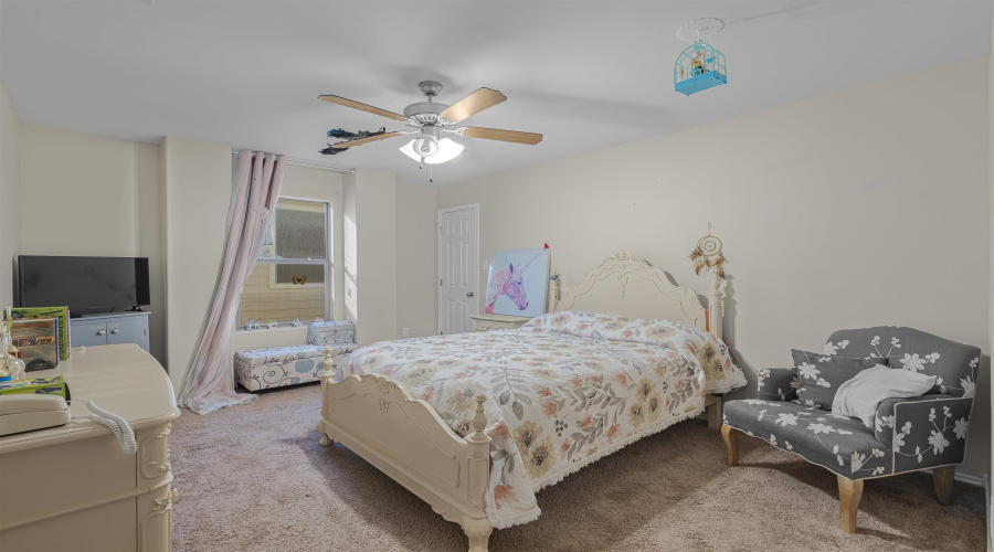 1513 Ann Harbor St, Laredo, Texas 78045, 5 Bedrooms Bedrooms, 7 Rooms Rooms,3 BathroomsBathrooms,Residential,For Sale,1513 Ann Harbor St,20262987