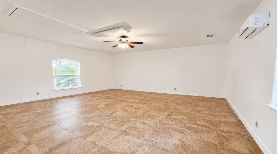 3625 Josefina Dr, LAREDO, Texas 78041, 4 Bedrooms Bedrooms, 6 Rooms Rooms,3 BathroomsBathrooms,Residential,For Sale,3625 Josefina Dr,20262989