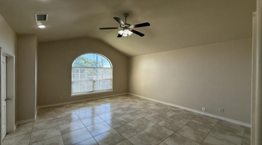 710 Alta Vista Dr, Laredo, Texas 78041, 2 Bedrooms Bedrooms, 4 Rooms Rooms,2 BathroomsBathrooms,Residential,For Rent,710 Alta Vista Dr,20262992