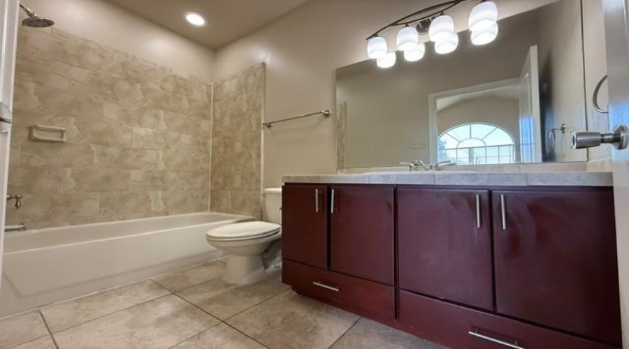 710 Alta Vista Dr, Laredo, Texas 78041, 2 Bedrooms Bedrooms, 4 Rooms Rooms,2 BathroomsBathrooms,Residential,For Rent,710 Alta Vista Dr,20262992
