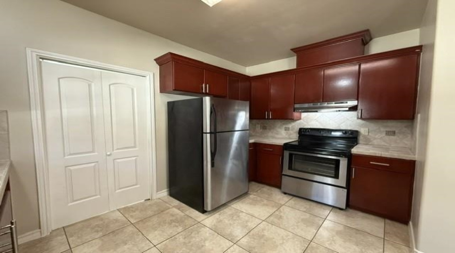 710 Alta Vista Dr, Laredo, Texas 78041, 2 Bedrooms Bedrooms, 4 Rooms Rooms,2 BathroomsBathrooms,Residential,For Rent,710 Alta Vista Dr,20262992