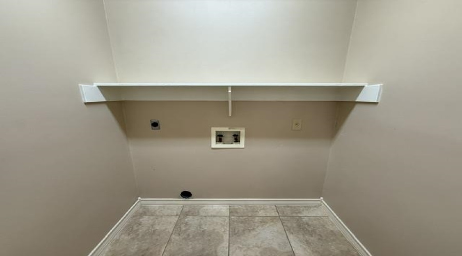 710 Alta Vista Dr, Laredo, Texas 78041, 2 Bedrooms Bedrooms, 4 Rooms Rooms,2 BathroomsBathrooms,Residential,For Rent,710 Alta Vista Dr,20262992