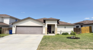 5421 Encanto Dr., Laredo, Texas 78046, 4 Bedrooms Bedrooms, 5 Rooms Rooms,2 BathroomsBathrooms,Residential,For Sale,5421 Encanto Dr.,20262993