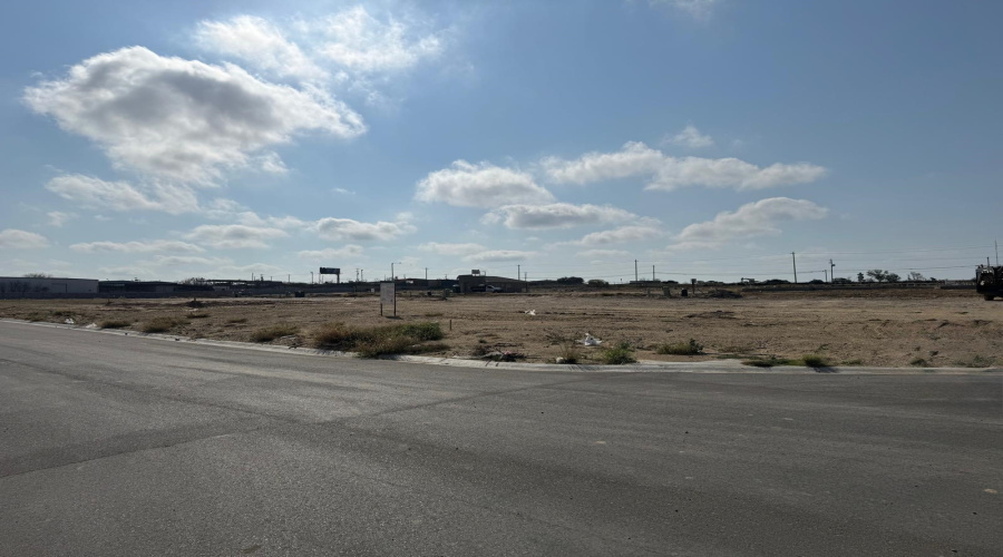 5903 Tavo Dr., Laredo, Texas 78043, ,Land,For Sale,5903 Tavo Dr.,20262999