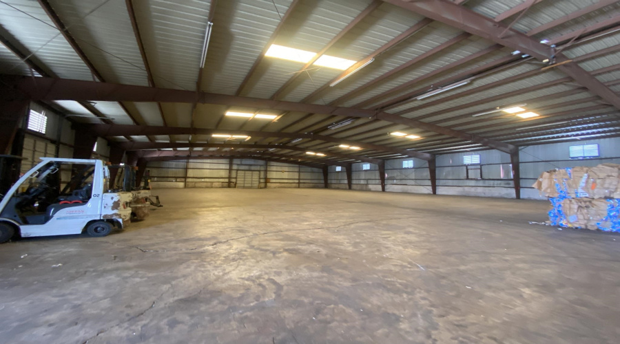 1808 Markley Ln, Laredo, Texas 78041, 1 Bedroom Bedrooms, 21 Rooms Rooms,2 BathroomsBathrooms,Commercial/industrial,For Rent,1808 Markley Ln,20262996