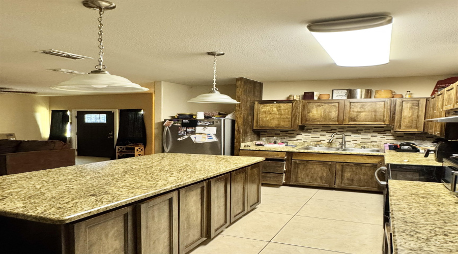 114 Los Fresnos Lp, Laredo, Texas 78046, 3 Bedrooms Bedrooms, 4 Rooms Rooms,2 BathroomsBathrooms,Residential,For Sale,114 Los Fresnos Lp,20263000