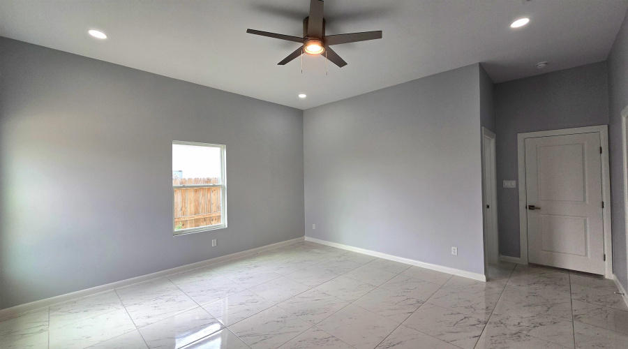 2341 Mango Rd., Laredo, Texas 78046, 3 Bedrooms Bedrooms, 5 Rooms Rooms,2 BathroomsBathrooms,Residential,For Sale,2341 Mango Rd.,20263004