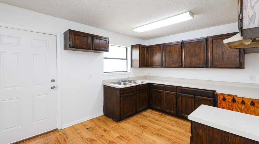 102 St Pierre Ln, Laredo, Texas 78045, 3 Bedrooms Bedrooms, 6 Rooms Rooms,2 BathroomsBathrooms,Residential,For Rent,102 St Pierre Ln,20263013
