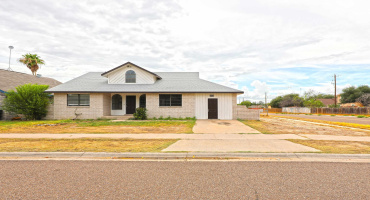 102 St Pierre Ln, Laredo, Texas 78045, 3 Bedrooms Bedrooms, 6 Rooms Rooms,2 BathroomsBathrooms,Residential,For Rent,102 St Pierre Ln,20263013
