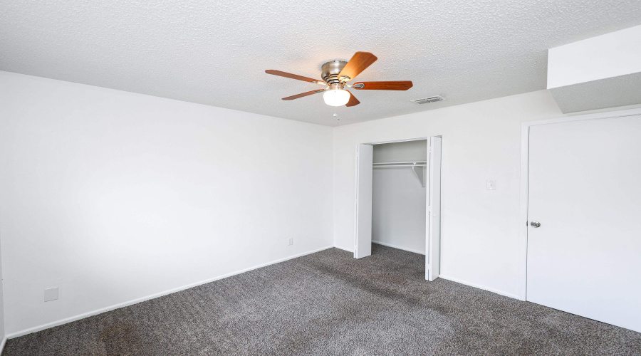 102 St Pierre Ln, Laredo, Texas 78045, 3 Bedrooms Bedrooms, 6 Rooms Rooms,2 BathroomsBathrooms,Residential,For Rent,102 St Pierre Ln,20263013