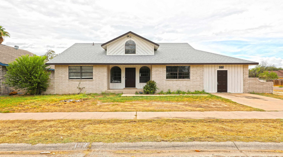 102 St Pierre Ln, Laredo, Texas 78045, 3 Bedrooms Bedrooms, 6 Rooms Rooms,2 BathroomsBathrooms,Residential,For Rent,102 St Pierre Ln,20263013
