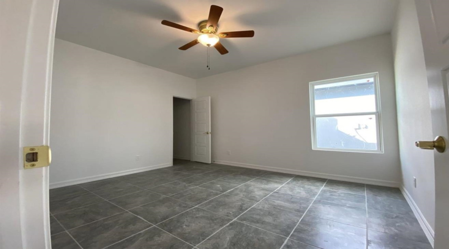 1807 Calvillo Dr., Laredo, Texas 78046, 3 Bedrooms Bedrooms, 6 Rooms Rooms,2 BathroomsBathrooms,Residential,For Sale,1807 Calvillo Dr.,20263014
