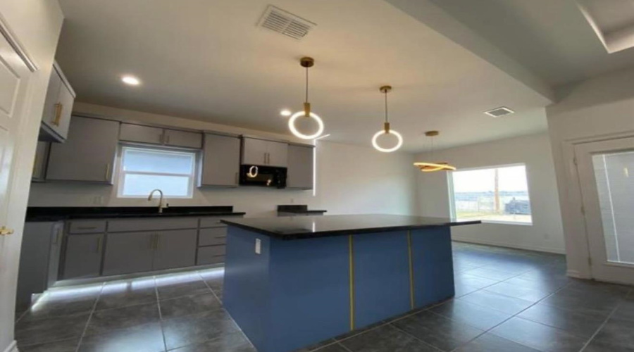 1807 Calvillo Dr., Laredo, Texas 78046, 3 Bedrooms Bedrooms, 6 Rooms Rooms,2 BathroomsBathrooms,Residential,For Sale,1807 Calvillo Dr.,20263014