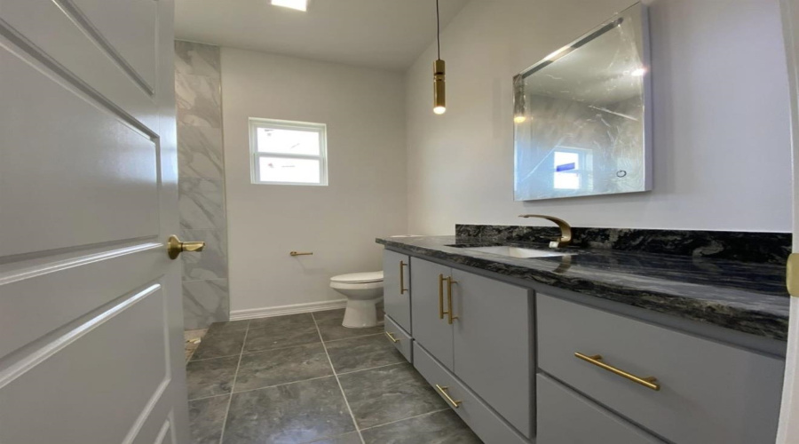 1807 Calvillo Dr., Laredo, Texas 78046, 3 Bedrooms Bedrooms, 6 Rooms Rooms,2 BathroomsBathrooms,Residential,For Sale,1807 Calvillo Dr.,20263014