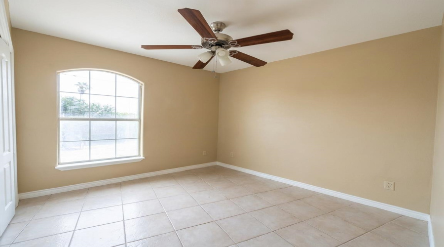 312 Begona Ct, Laredo, Texas 78046, 3 Bedrooms Bedrooms, 3 Rooms Rooms,2 BathroomsBathrooms,Residential,For Rent,312 Begona Ct,20263016