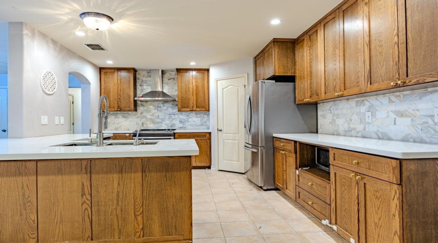 1520 Denmark Ln, Laredo, Texas 78045, 3 Bedrooms Bedrooms, 6 Rooms Rooms,2 BathroomsBathrooms,Residential,For Sale,1520 Denmark Ln,20262229