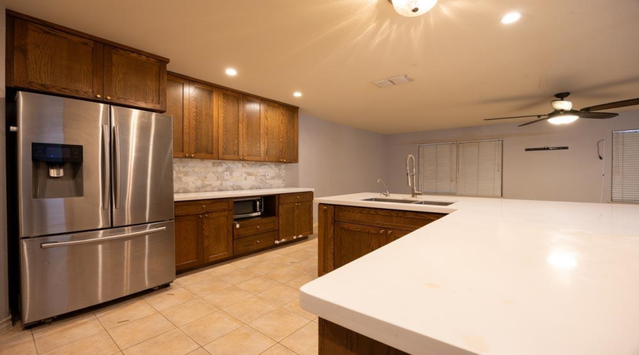1520 Denmark Ln, Laredo, Texas 78045, 3 Bedrooms Bedrooms, 6 Rooms Rooms,2 BathroomsBathrooms,Residential,For Sale,1520 Denmark Ln,20262229