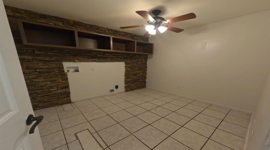 1217 Lyles Lp, Laredo, Texas 78045, 4 Bedrooms Bedrooms, 9 Rooms Rooms,3 BathroomsBathrooms,Residential,For Sale,1217 Lyles Lp,20263019