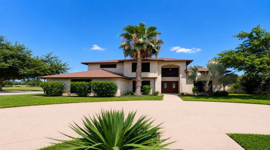 1217 Lyles Lp, Laredo, Texas 78045, 4 Bedrooms Bedrooms, 9 Rooms Rooms,3 BathroomsBathrooms,Residential,For Sale,1217 Lyles Lp,20263019