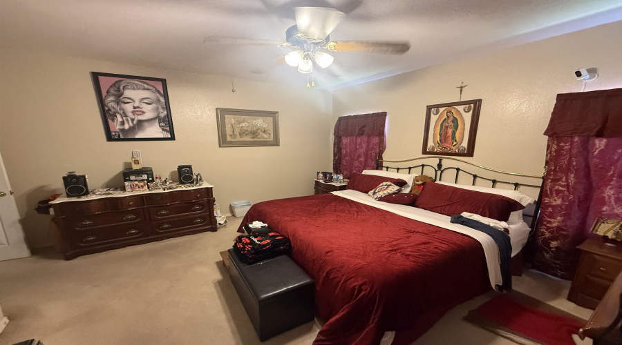 1718 Denmark Ln, laredo, Texas 78045-1111, 4 Bedrooms Bedrooms, 8 Rooms Rooms,2 BathroomsBathrooms,Residential,For Sale,1718 Denmark Ln,20263020
