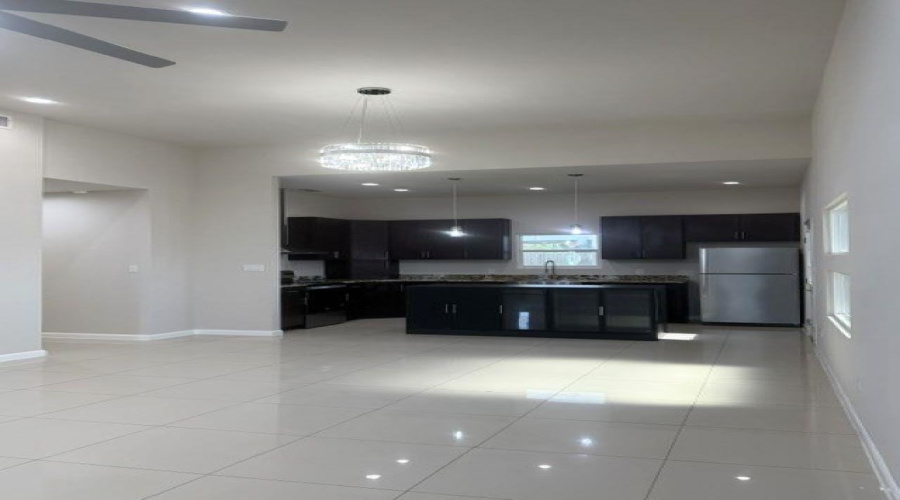 2811 Lavanda Dr., Laredo, Texas 78046, 3 Bedrooms Bedrooms, 4 Rooms Rooms,2 BathroomsBathrooms,Residential,For Sale,2811 Lavanda Dr.,20263021