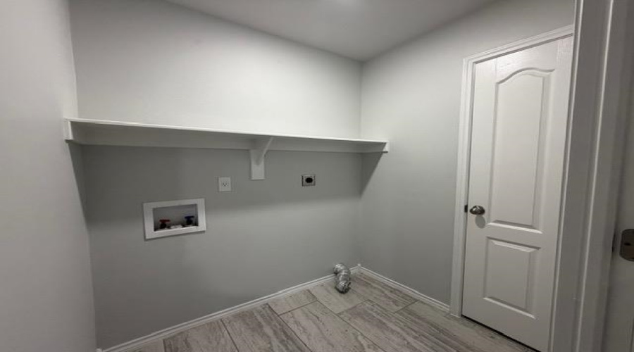 5611 Lone Star Loop, Laredo, Texas 78046, 3 Bedrooms Bedrooms, 6 Rooms Rooms,2 BathroomsBathrooms,Residential,For Sale,5611 Lone Star Loop,20263022