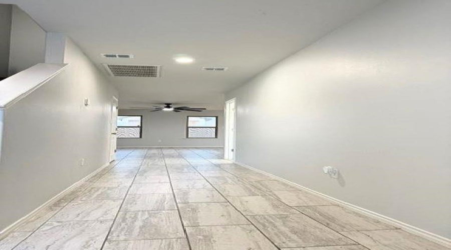 5611 Lone Star Loop, Laredo, Texas 78046, 3 Bedrooms Bedrooms, 6 Rooms Rooms,2 BathroomsBathrooms,Residential,For Sale,5611 Lone Star Loop,20263022
