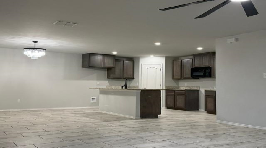 5611 Lone Star Loop, Laredo, Texas 78046, 3 Bedrooms Bedrooms, 6 Rooms Rooms,2 BathroomsBathrooms,Residential,For Sale,5611 Lone Star Loop,20263022
