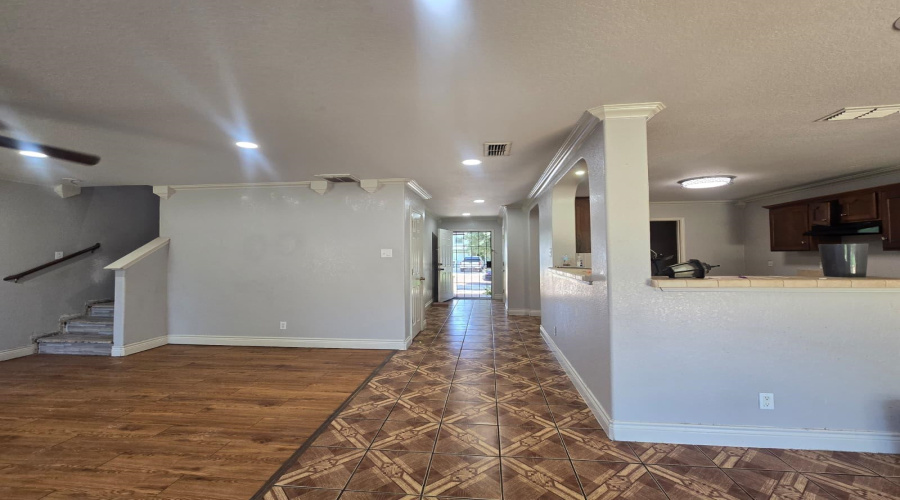 2424 Alegria St, Laredo, Texas 78046, 4 Bedrooms Bedrooms, 6 Rooms Rooms,2 BathroomsBathrooms,Residential,For Sale,2424 Alegria St,20263024