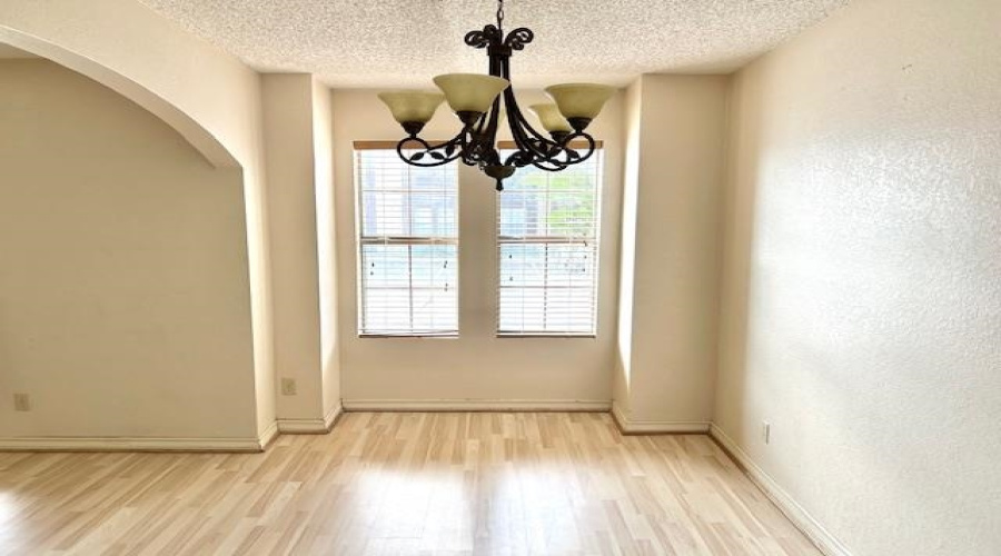 201 Martingale Ln, Laredo, Texas 78041, 2 Bedrooms Bedrooms, 5 Rooms Rooms,2 BathroomsBathrooms,Residential,For Rent,201 Martingale Ln,20263028