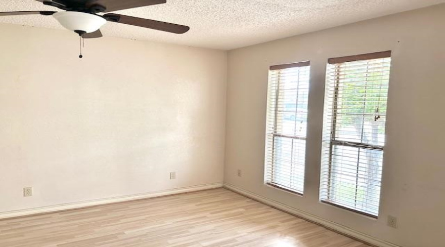 201 Martingale Ln, Laredo, Texas 78041, 2 Bedrooms Bedrooms, 5 Rooms Rooms,2 BathroomsBathrooms,Residential,For Rent,201 Martingale Ln,20263028