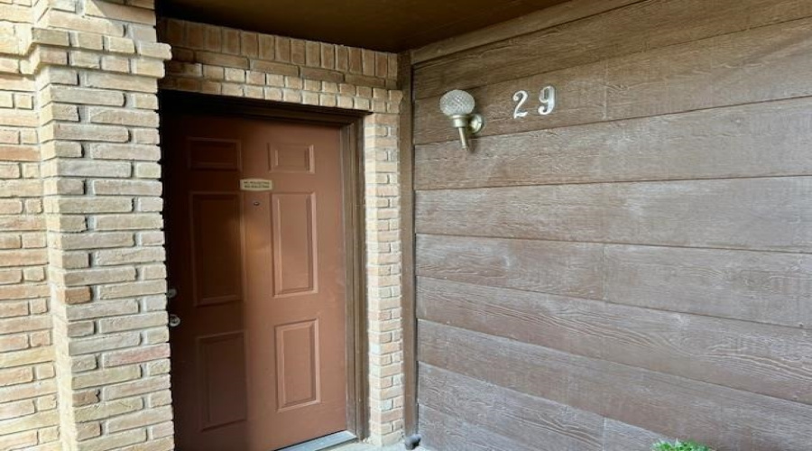 201 Martingale Ln, Laredo, Texas 78041, 2 Bedrooms Bedrooms, 5 Rooms Rooms,2 BathroomsBathrooms,Residential,For Rent,201 Martingale Ln,20263028