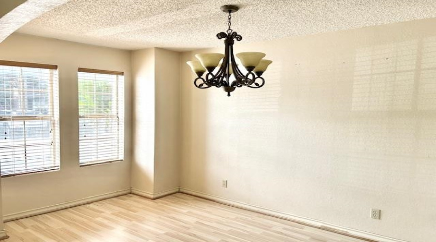 201 Martingale Ln, Laredo, Texas 78041, 2 Bedrooms Bedrooms, 5 Rooms Rooms,2 BathroomsBathrooms,Residential,For Rent,201 Martingale Ln,20263028