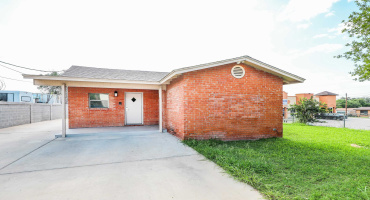 2610 Springfield Ave, laredo, Texas 78040, 3 Bedrooms Bedrooms, 5 Rooms Rooms,1 BathroomBathrooms,Residential,For Rent,2610 Springfield Ave,20263031