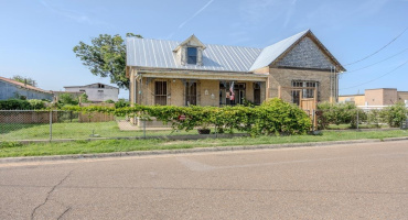 505 Lincoln St, Laredo, Texas 78040, ,2 BathroomsBathrooms,Commercial retail/office,For Sale,505 Lincoln St,20263035 505 Lincoln St, Laredo, Texas 78040, ,2 BathroomsBathrooms,Commercial retail/office,For Sale,505 Lincoln St,20263035
