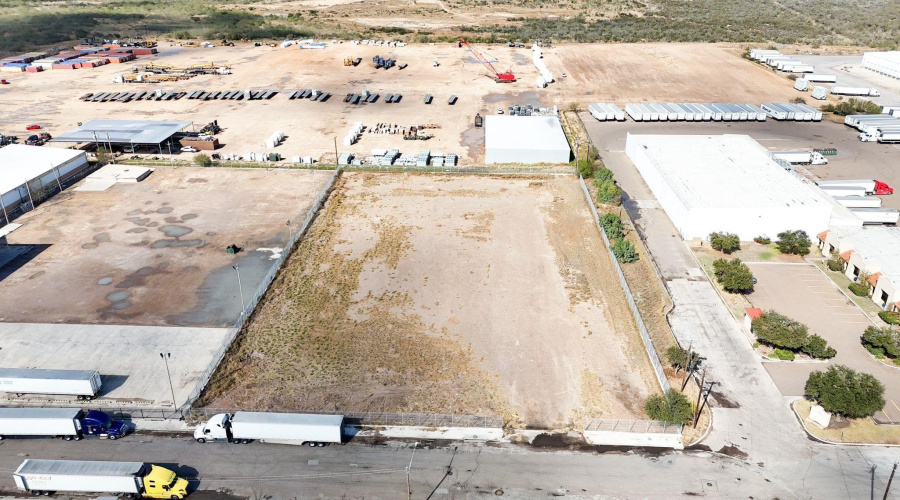 1126 Black Diamond St, Laredo, Texas 78040, ,Land,For Rent,1126 Black Diamond St,20263033