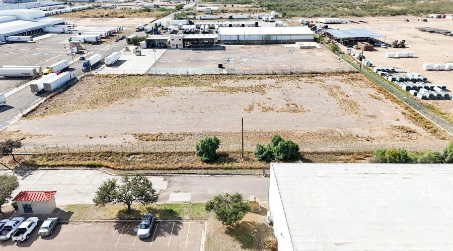 1126 Black Diamond St, Laredo, Texas 78040, ,Land,For Rent,1126 Black Diamond St,20263033