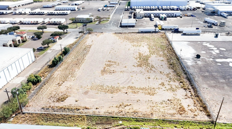 1126 Black Diamond St, Laredo, Texas 78040, ,Land,For Rent,1126 Black Diamond St,20263033