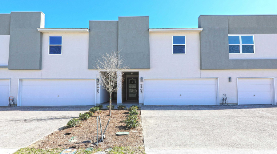 9903 Bijan Dr., LAREDO, Texas 78045, 3 Bedrooms Bedrooms, 7 Rooms Rooms,2 BathroomsBathrooms,Residential,For Rent,9903 Bijan Dr.,20263032