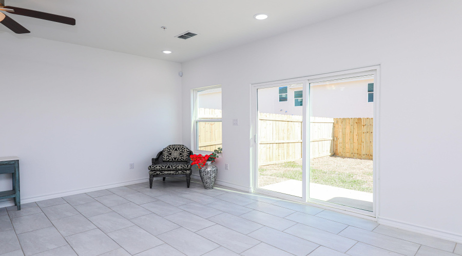 9903 Bijan Dr., LAREDO, Texas 78045, 3 Bedrooms Bedrooms, 7 Rooms Rooms,2 BathroomsBathrooms,Residential,For Rent,9903 Bijan Dr.,20263032