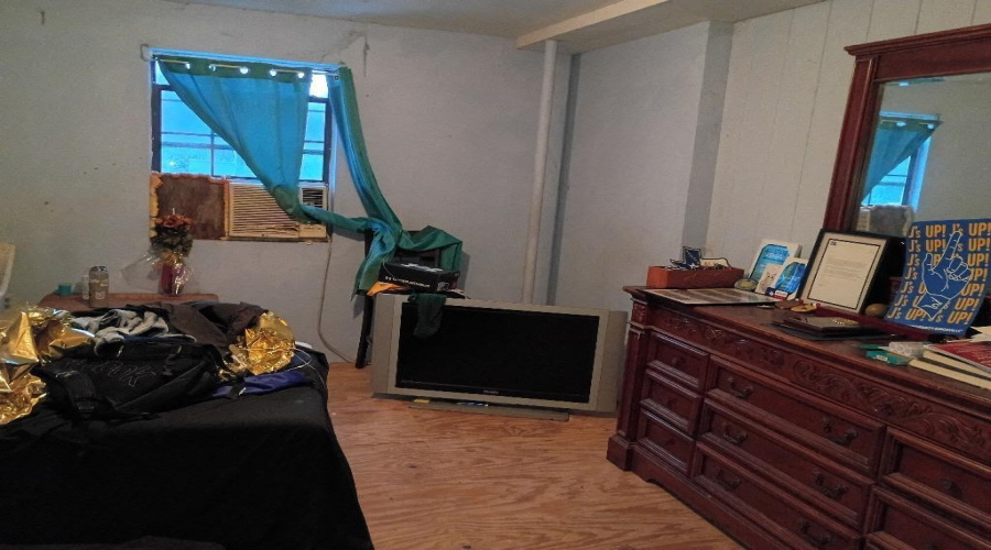 5317 Mercedes Ln., Zapata, Texas 78076, 3 Bedrooms Bedrooms, 5 Rooms Rooms,1 BathroomBathrooms,Residential,For Sale,5317 Mercedes Ln.,20263036