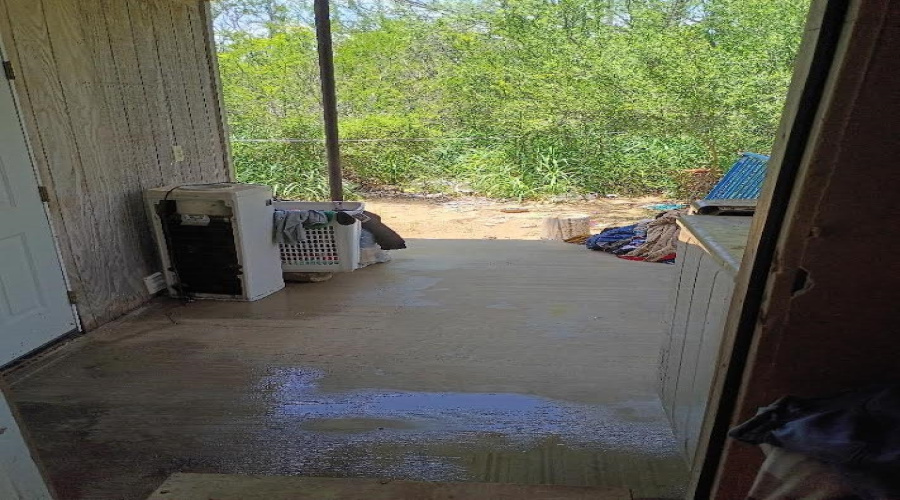 5317 Mercedes Ln., Zapata, Texas 78076, 3 Bedrooms Bedrooms, 5 Rooms Rooms,1 BathroomBathrooms,Residential,For Sale,5317 Mercedes Ln.,20263036