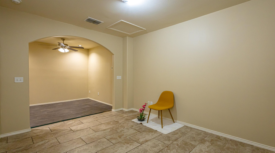 6015 Narciso Dr., Laredo, Texas 78046, 4 Bedrooms Bedrooms, 8 Rooms Rooms,2 BathroomsBathrooms,Residential,For Sale,6015 Narciso Dr.,20263037