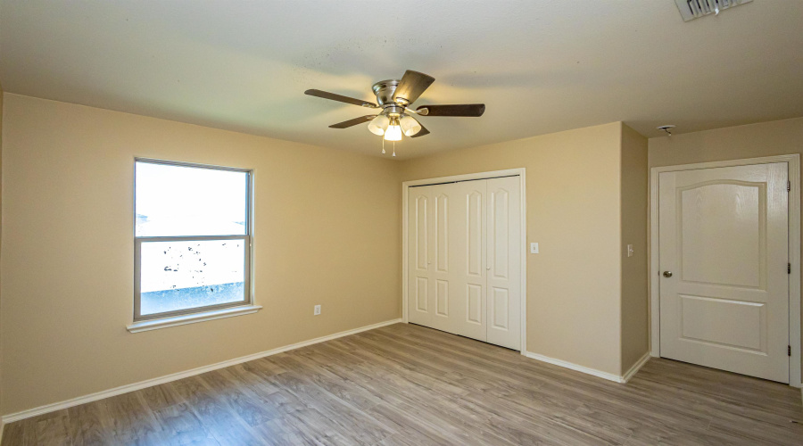 6015 Narciso Dr., Laredo, Texas 78046, 4 Bedrooms Bedrooms, 8 Rooms Rooms,2 BathroomsBathrooms,Residential,For Sale,6015 Narciso Dr.,20263037