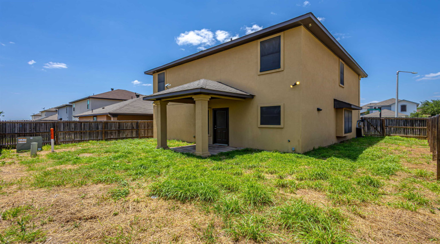 6015 Narciso Dr., Laredo, Texas 78046, 4 Bedrooms Bedrooms, 8 Rooms Rooms,2 BathroomsBathrooms,Residential,For Sale,6015 Narciso Dr.,20263037