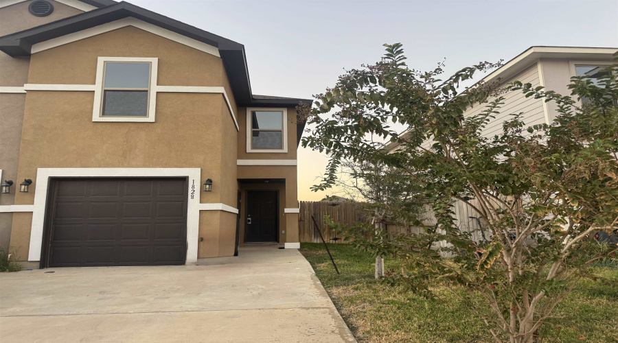 1828 Port Louisiana Dr, Laredo, Texas 78046, 3 Bedrooms Bedrooms, 5 Rooms Rooms,2 BathroomsBathrooms,Residential,For Rent,1828 Port Louisiana Dr,20263038