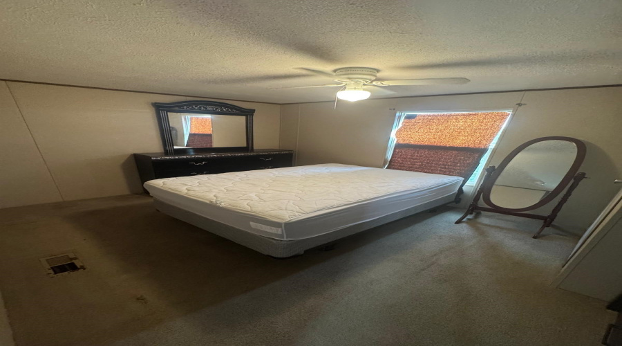 708 BIGLEAF DR., Laredo, Texas 78046, 3 Bedrooms Bedrooms, 4 Rooms Rooms,2 BathroomsBathrooms,Residential,For Sale,708 BIGLEAF DR.,20263039