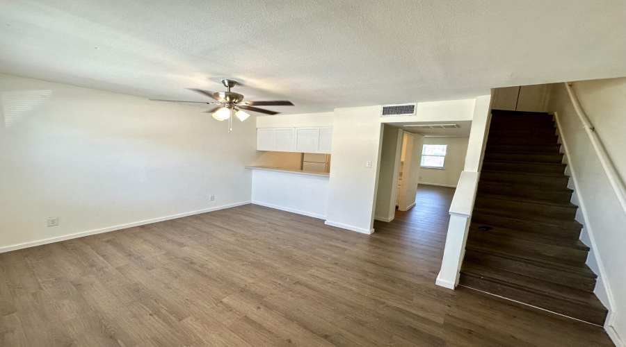 8915 McPherson Rd, LAREDO, Texas 78045, 2 Bedrooms Bedrooms, 5 Rooms Rooms,2 BathroomsBathrooms,Residential,For Rent,8915 McPherson Rd,20263041